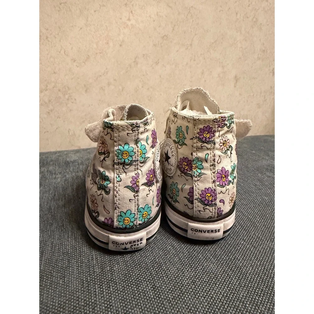 Converse Chuck Taylor All Star Infant 9 Smiley Flower High Top Sneakers 771601F